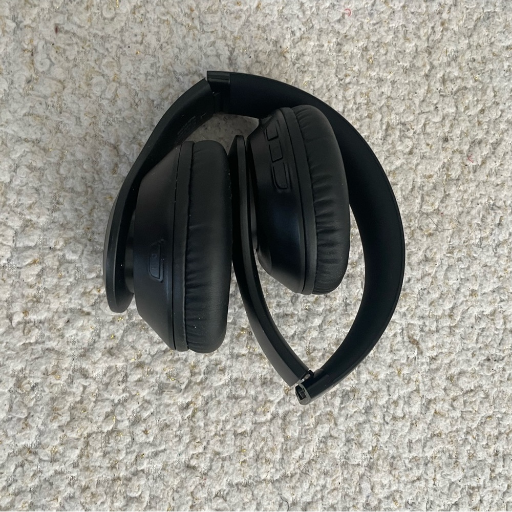 Wireless Black Headphones